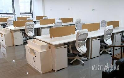 內(nèi)江軟件與信息技術(shù)服務(wù)外包產(chǎn)業(yè)園D區(qū)(一期)迎來首批企業(yè)入駐，推動(dòng)軟件外包服務(wù)發(fā)展